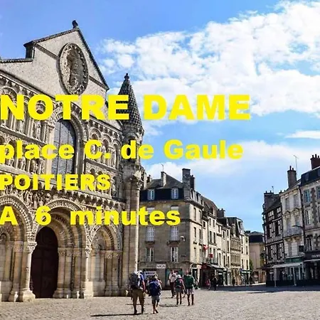 A Poitiers, 2 Chambres, Tres Bel De 65 M2 Apartment *